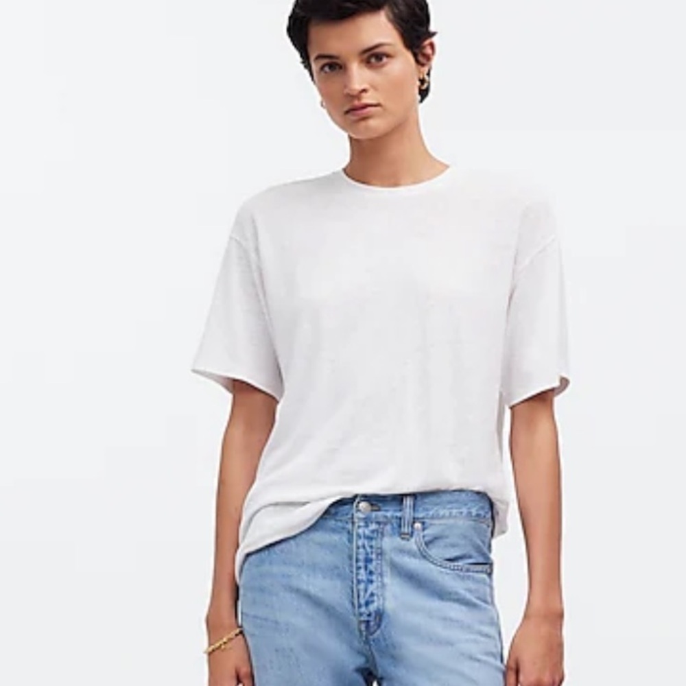 Madewell
Linen-Blend Crewneck Oversized Tee